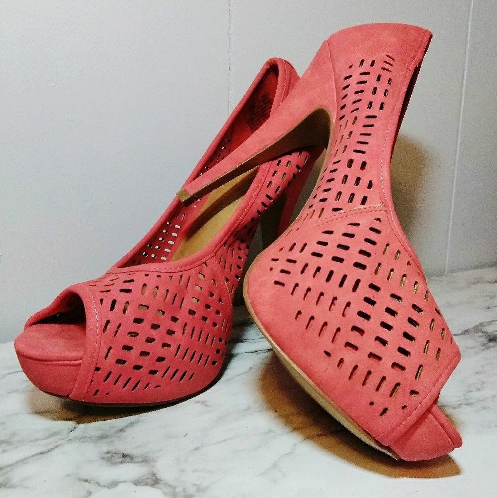 Apt.9 Coral heels